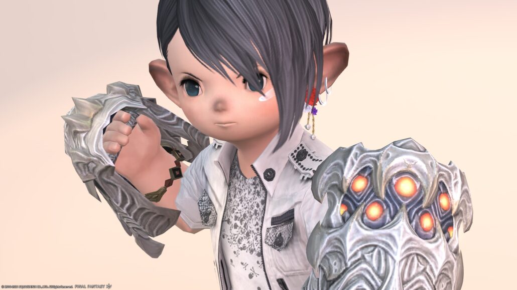 The Cloud Deck (Extreme) “Monk” weapon, large gauntlet that seems to have high defense power