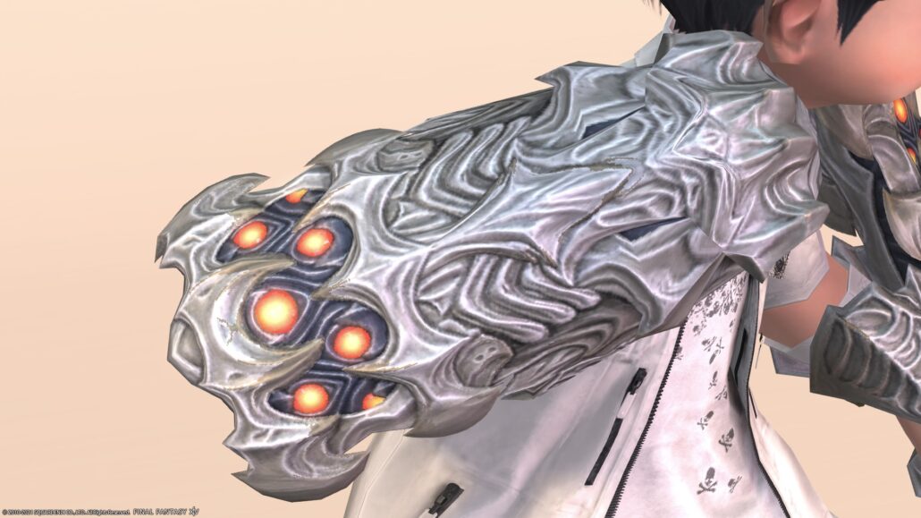 The Cloud Deck (Extreme) “Monk” weapon, large gauntlet that seems to have high defense power