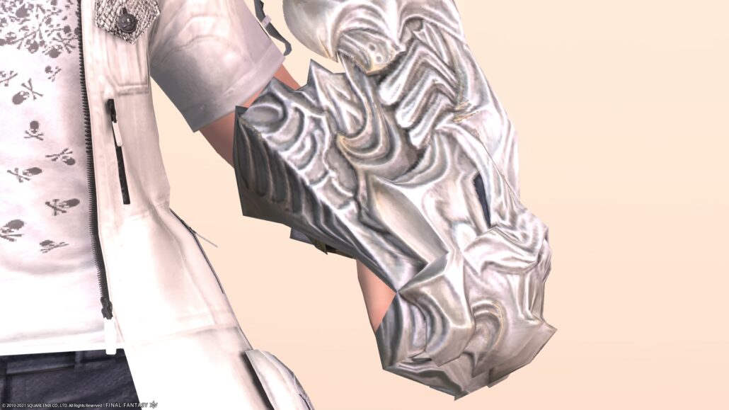 The Cloud Deck (Extreme) “Monk” weapon, large gauntlet that seems to have high defense power