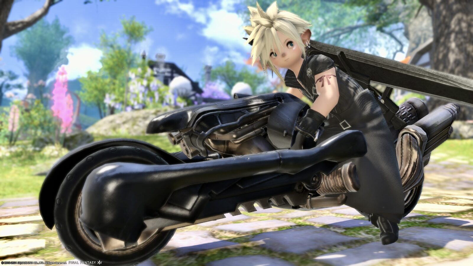 [Glamour] With Cloud’s hairstyle and Advent Attire, Lalafell’s “small